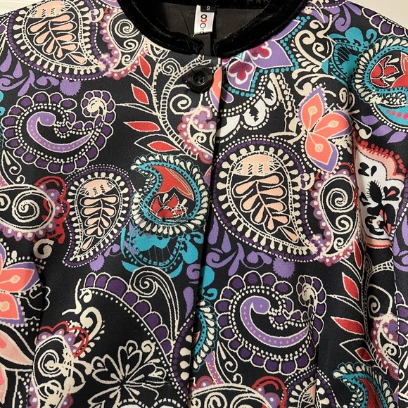 Light summer jacket - new with tags - size small - Picture 5 of 5